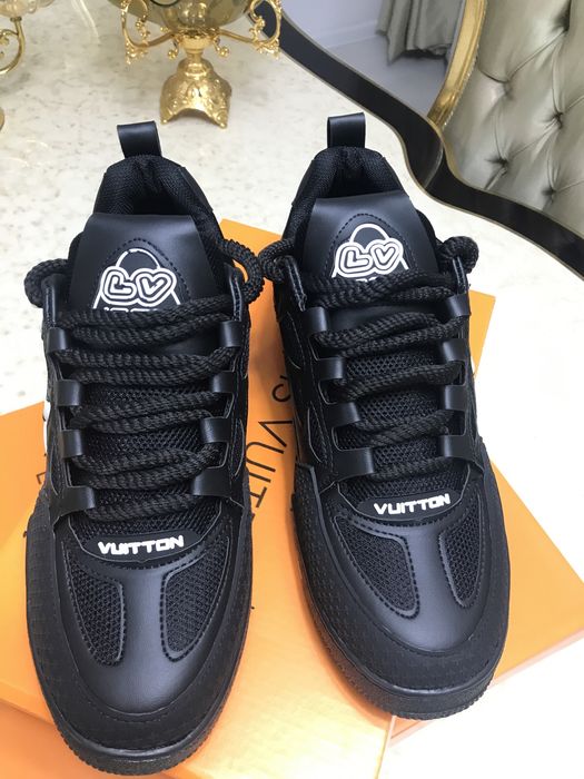 Adidasi Louis Vuitton nou