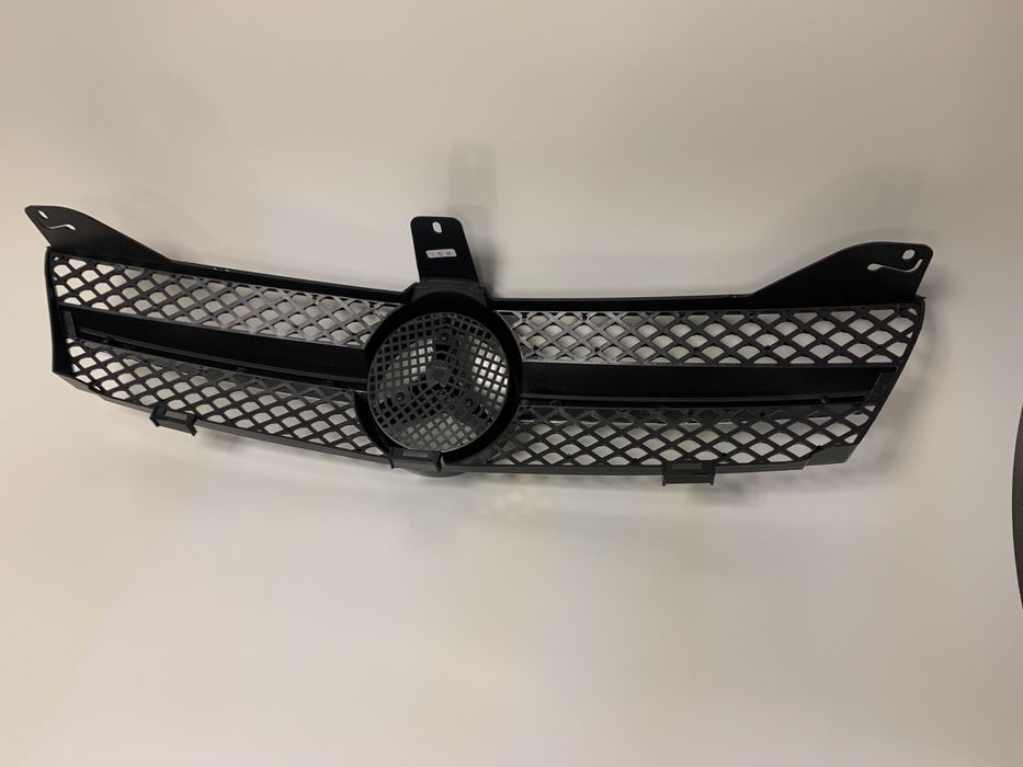 Решетка за Mercedes CLS W219 facelift AMG 09-11