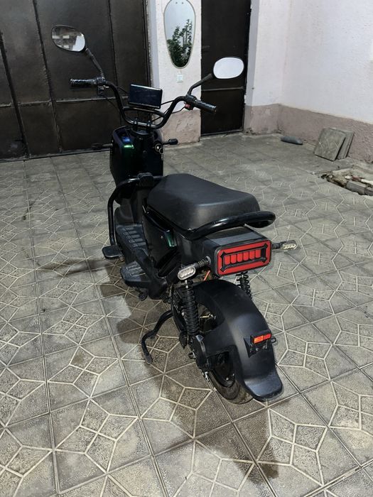 Электро скутер Electroskuter