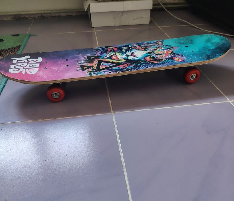 Skateboard nou TIGER dublu print