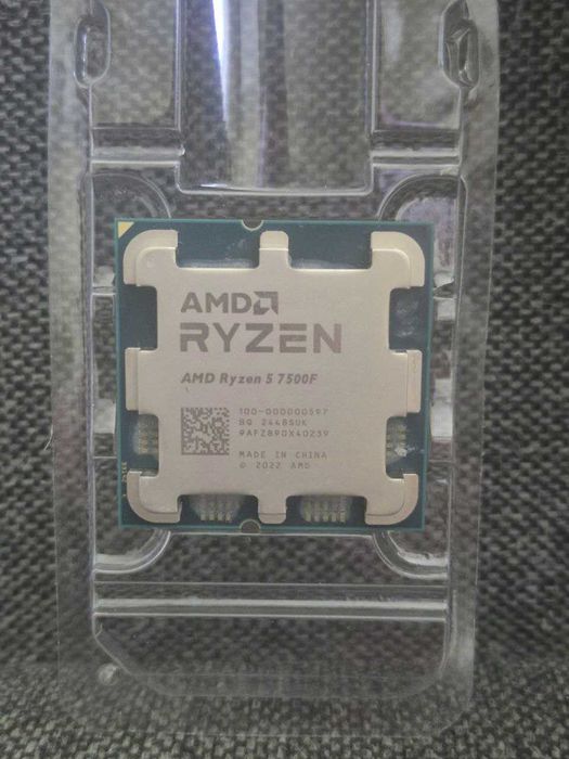 Продам Ryzen 5 7500f