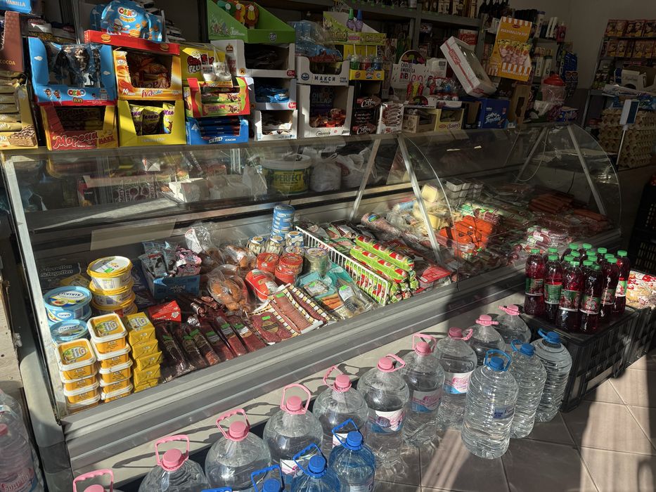 Хоризонтална витрина 3 метра АRNEG