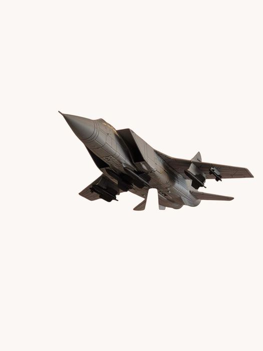 Machetă Avion de Luptă MIG-31 Foxhound — Scara 1:72 | Printat 3D