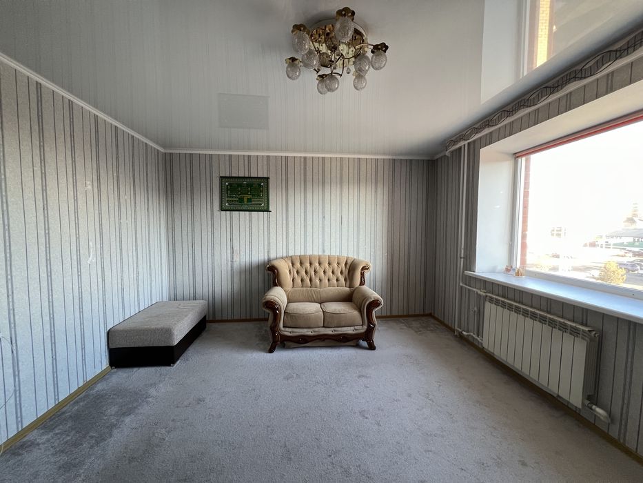 Жамбыла 200, 3-ком. Кв.