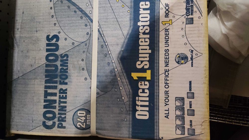 Безконечна хартих нова в кашони