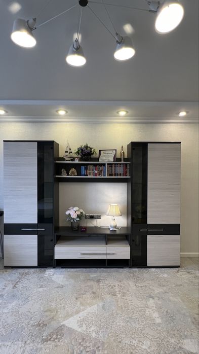 Продам горку, или стенка для гостиной