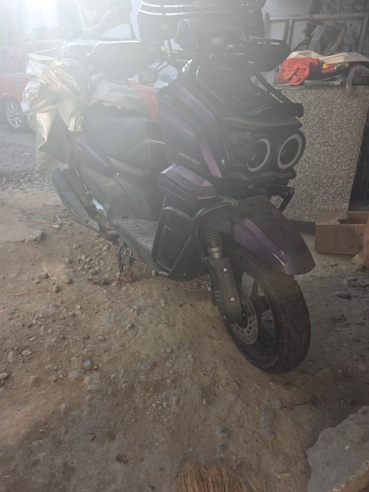 Продам скутер танк