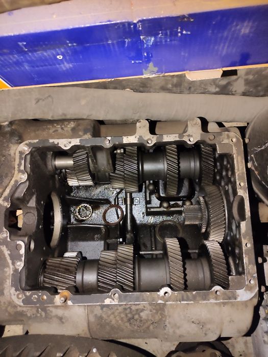 Помпа на Ман F2000 водяной насос