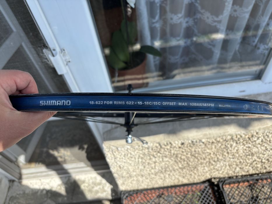 Shimano WH-R500 Предна капла 28” черна