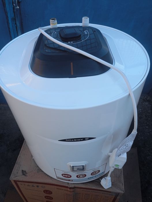 Аристон титан 50литров