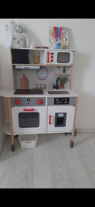 Bucătărie de jucărie din lemn pentru copii – cuptor, frigider, chiuvetă, microunde