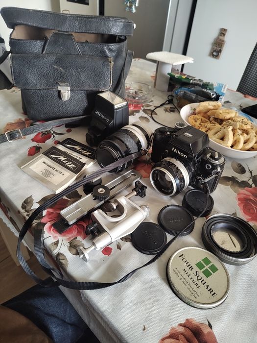Nikkon F2 cu accesorii