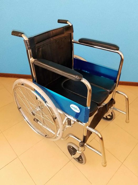 Рингова инвалидна количка с тоалетна функция Mobilux MSW-1400 с 1 г. гаранция и право на връщане