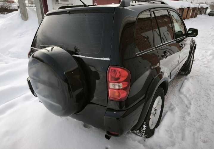 Продаю Toyota Rav4