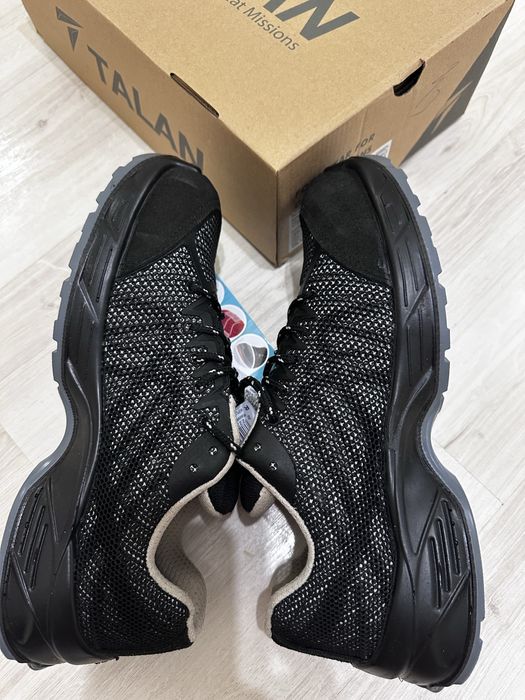 Продам рабочие ботинки