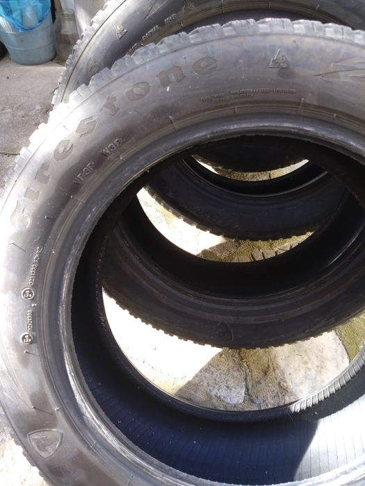 Firestone Winterhawk 215/55/17 98V XL