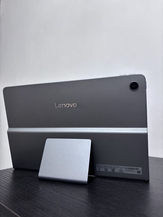 Lenovo Tab Plus