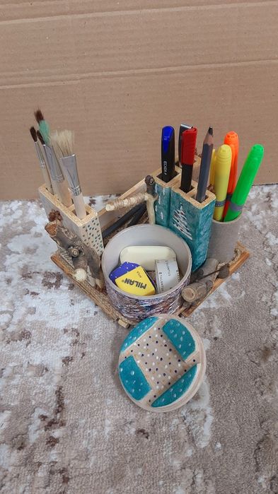 Suport accesorii birou pictura arta decoratiune hand made