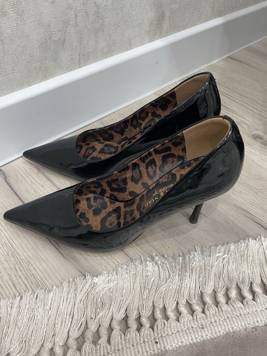 Туфли красивые черного цвета