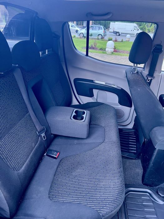 Mitsubishi L200 pickup 2.5 diesel 178cp autoutilitara