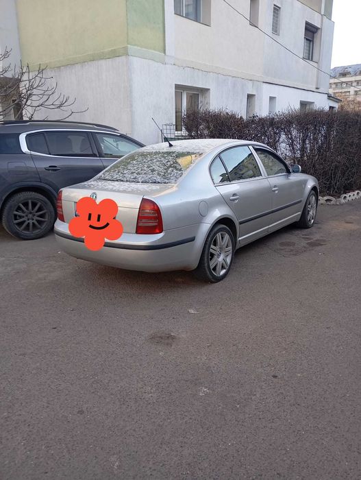 Vând Skoda superb urgent