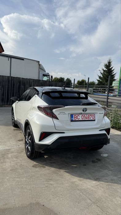 Toyota CHR 1,8 hybrid