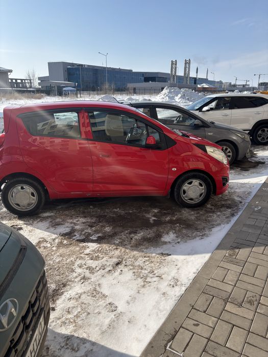 Авто Ravon r2 хэтчбэк