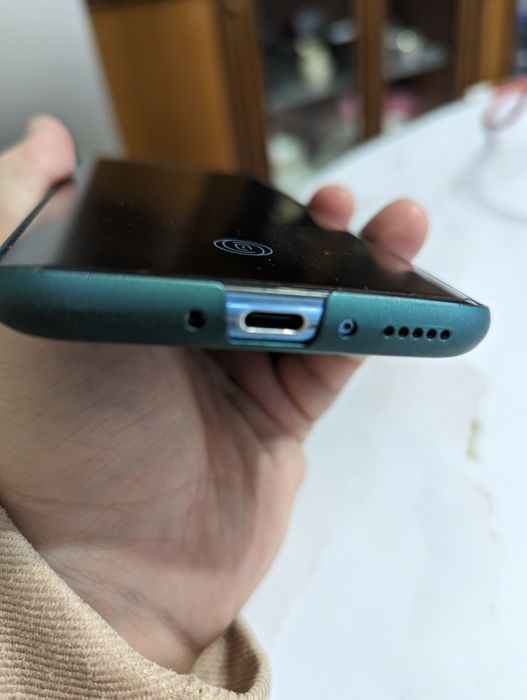 OnePlus 7t pro, в хорошем состоянии