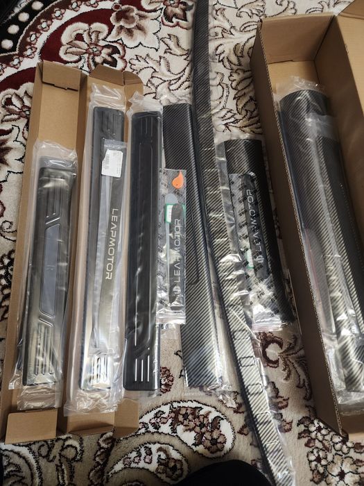 Leapmotor c16 parok nakladka kamplekt. turta eshik bagaj xammasi