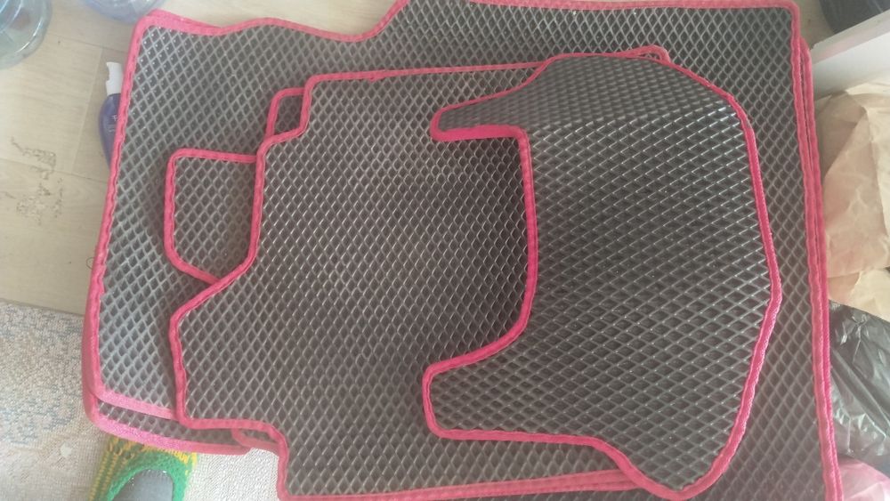 полик для Ауди 80, Б 3