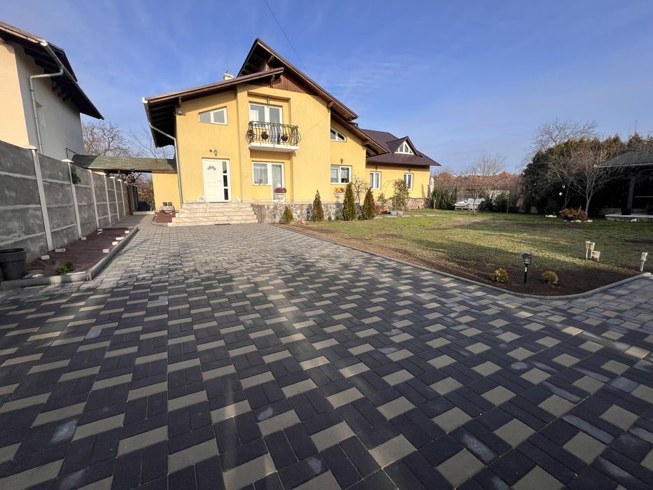 Casa de vanzare in centrul orasului Sebes