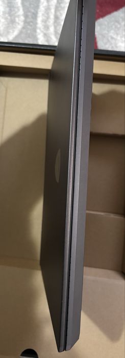 Laptop gaming MSI Vector 16 HX AI. A2XWIG 2.5k 240hz 500nits  RTX 5080