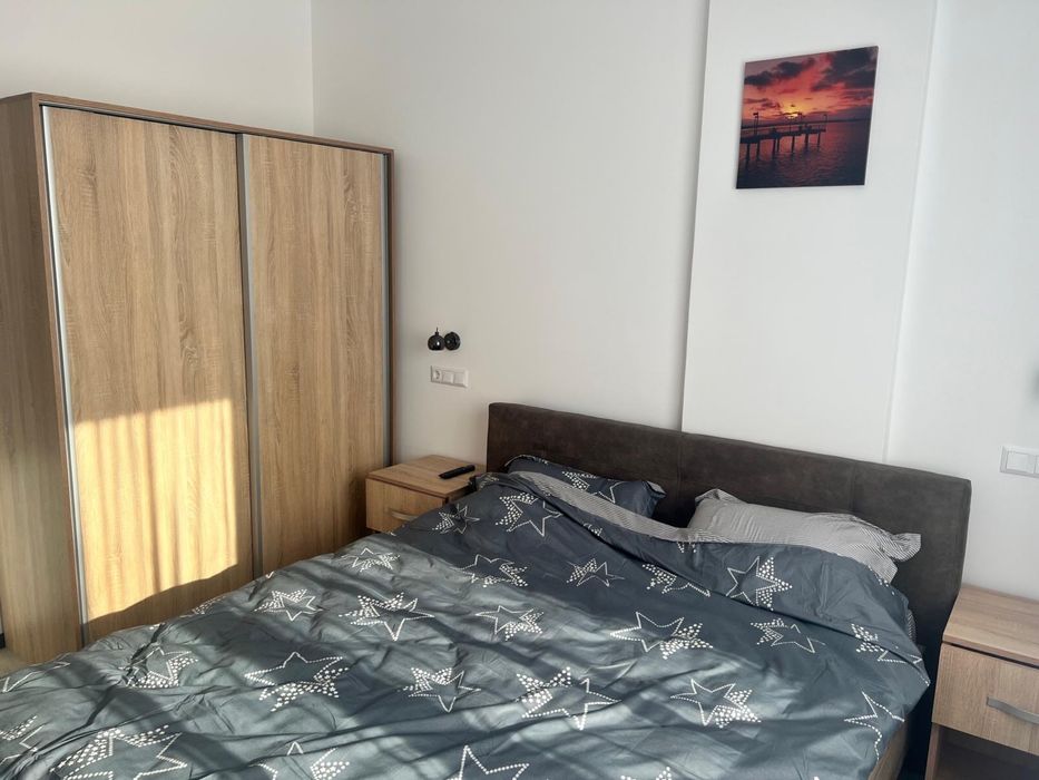 Inchiriez apartament mr 6 bloc nou