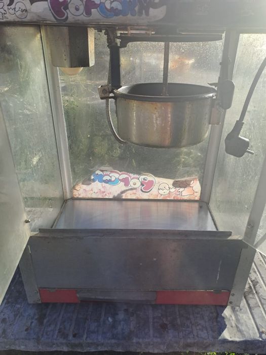 Машина для попкорна