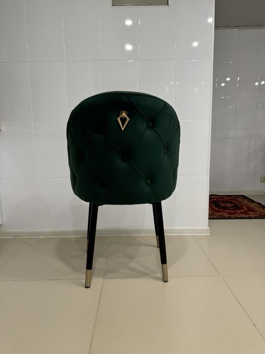 Стулья-кресла новые