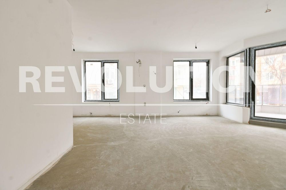 Продава се Тристаен апартамент в София, Лозенец - 117 кв.м за 2284 €/кв.м - Снимка #1