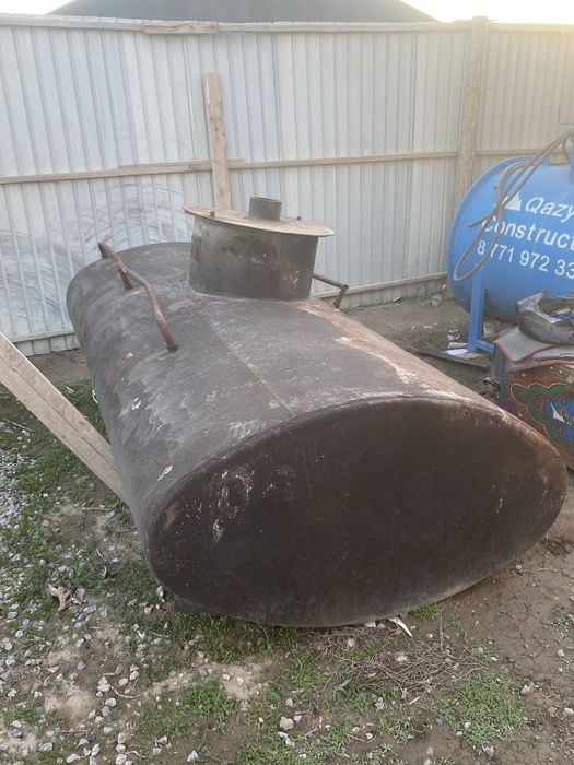 Цистерна Объем = 1,6964 м³, 1696 литров