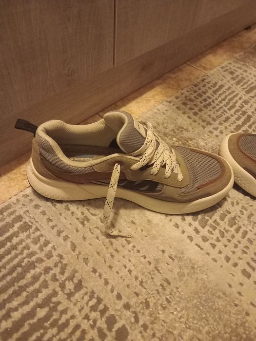 Маратонки Skechers