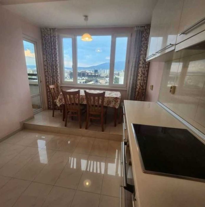 Двустаен апартамент под наем Гео Милев