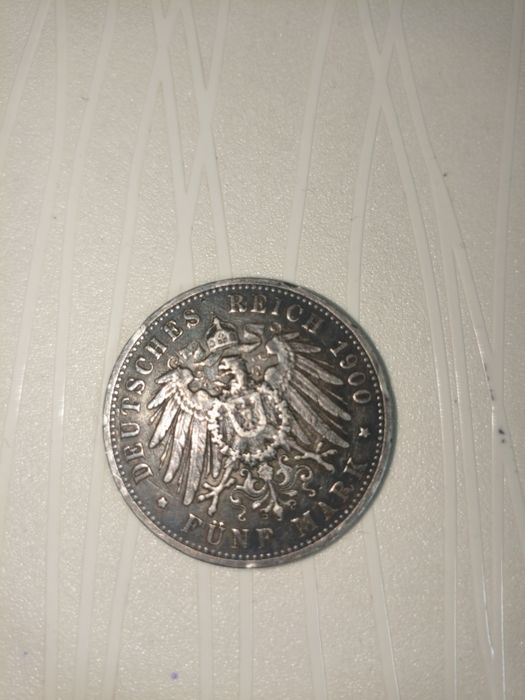 Продам монету стариную