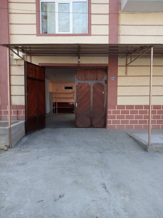 Uy sotiladi rabochiy gorodok