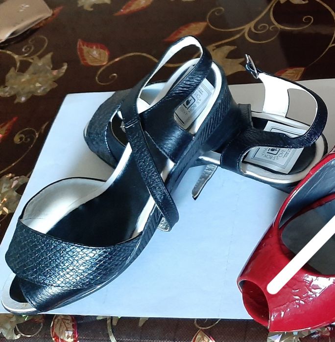 Босоножки новые!