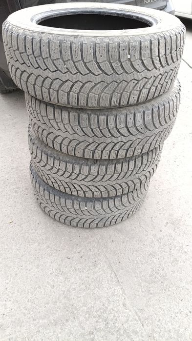 Продам резину 235/60 R18