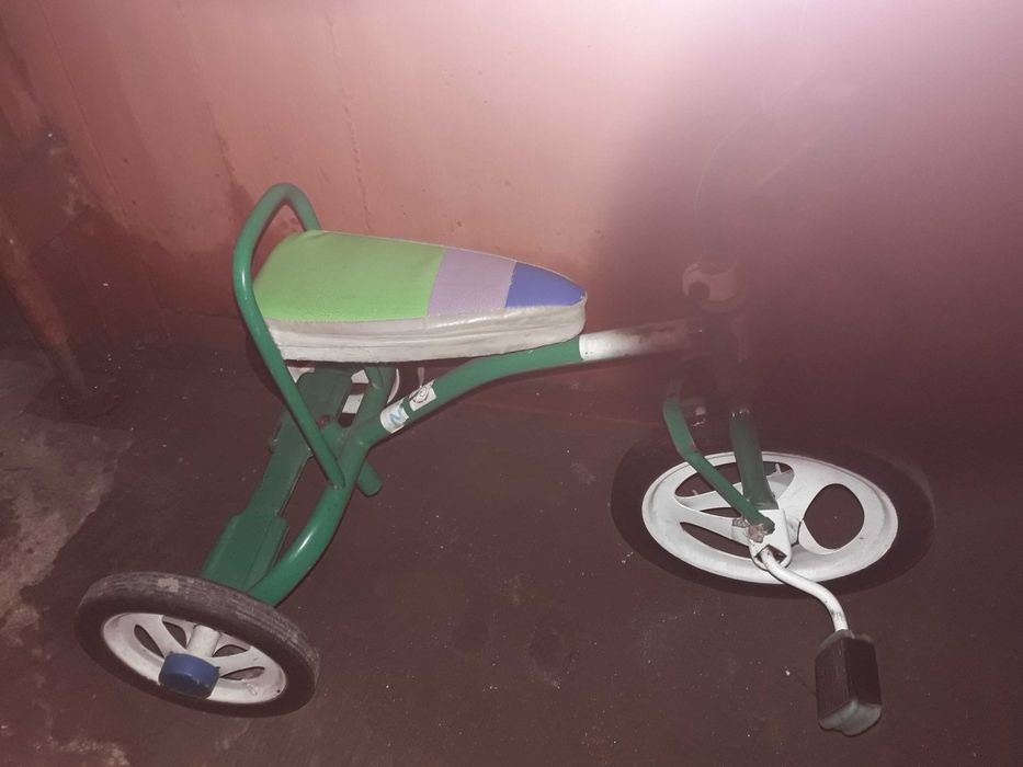 трёхколёсный велосипед