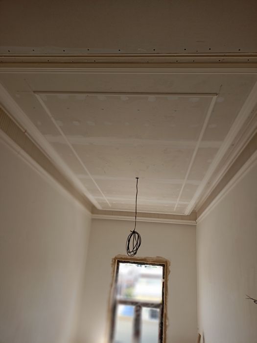 Tiyaga lepka quyib yopishtarmiza