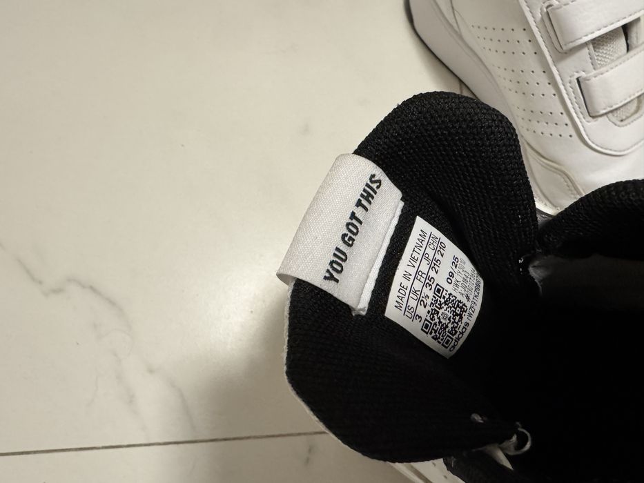 Продам кеды adidas