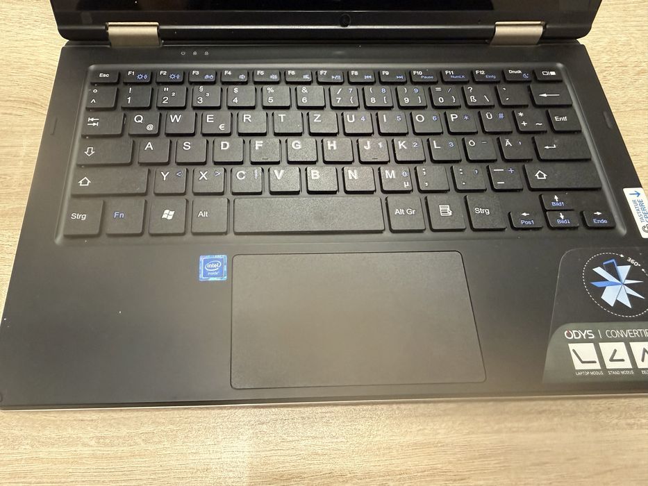 Лаптоп Odys Shape 360