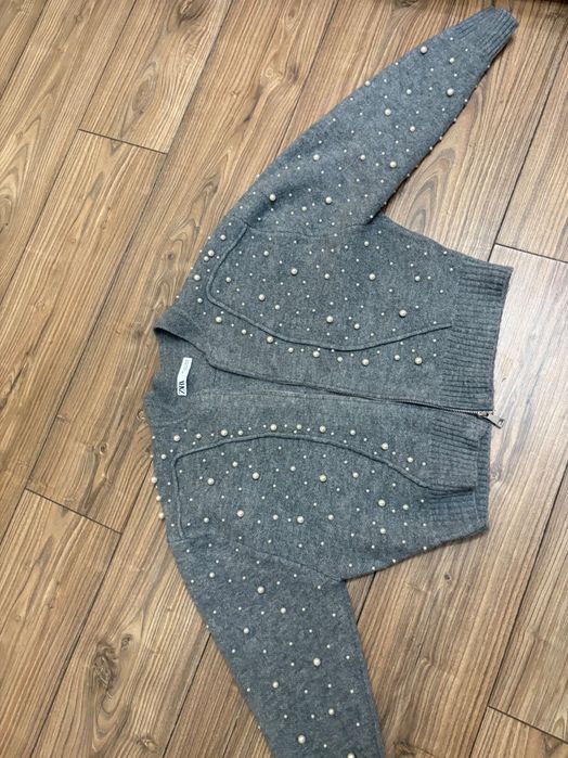 Продам новую кофту Zara L