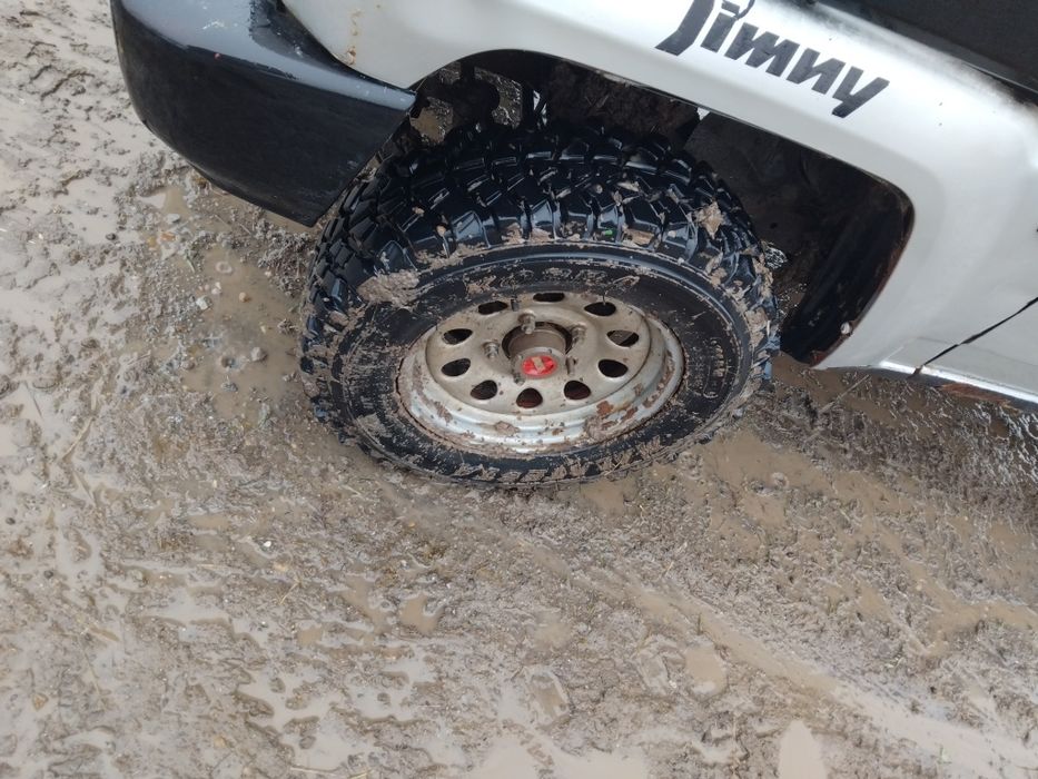 Vând daihatsu feroza