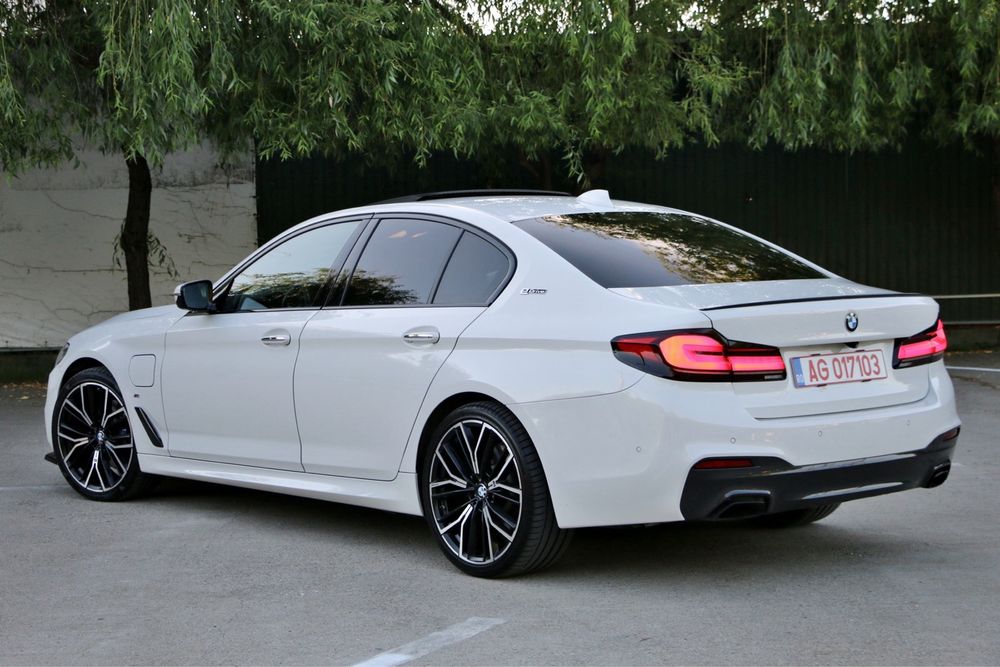 BMW SERIA 5 G30 //MPAKET// Plug-In Hybrid